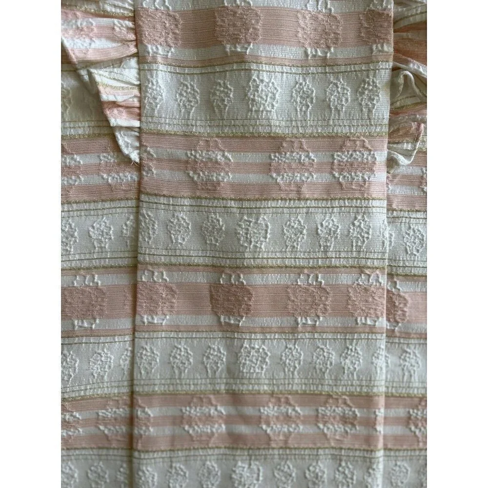 girl dress size 5 Pippa & Julie NWOT Pink White And Gold Embossed Detail…​